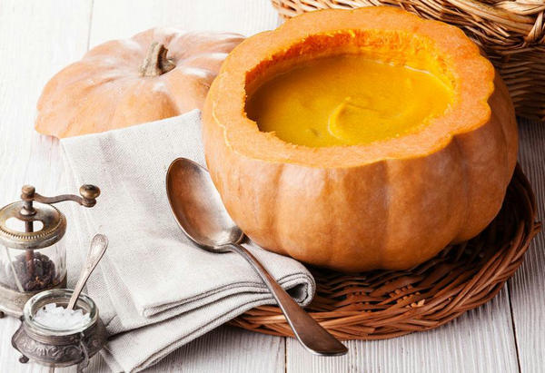 南瓜好处多冬季要常吃营养丰富,南瓜是老少皆宜的滋补佳品