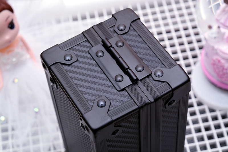 厉害了，鼠标也上“*火军**箱”，I-ROCKS锆Zr-60电竞鼠标开箱体验