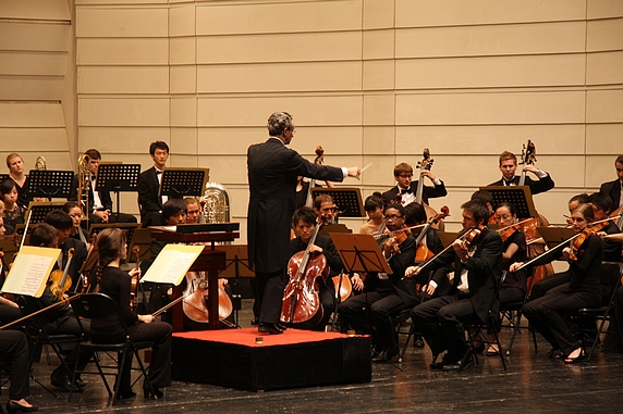 牧神午后前奏曲鉴赏,牧神午后前奏曲赏析