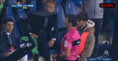 震惊足坛的手球,足球裁判手球