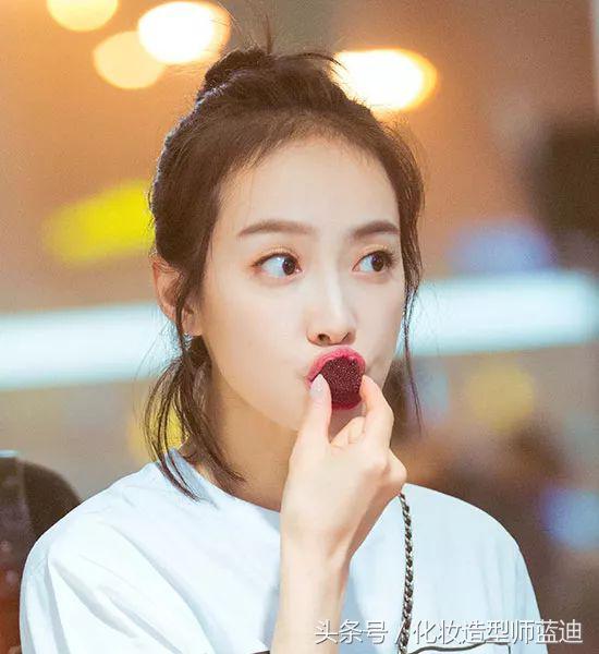 中短发扎丸子头怎么显丸子头小,减龄丸子头双丸子头