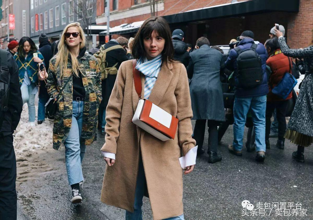 油腻辛辣反义词,油腻的同义词有哪些