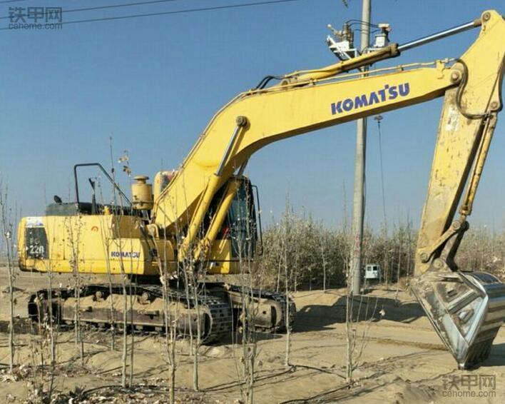 三一215跟柳工920哪个好,三一195和小松160哪个好