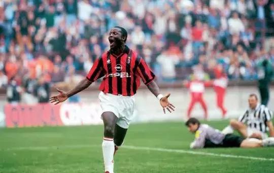 从cctv5到cctv6的男人,从cctv5走到cctv1的两个人