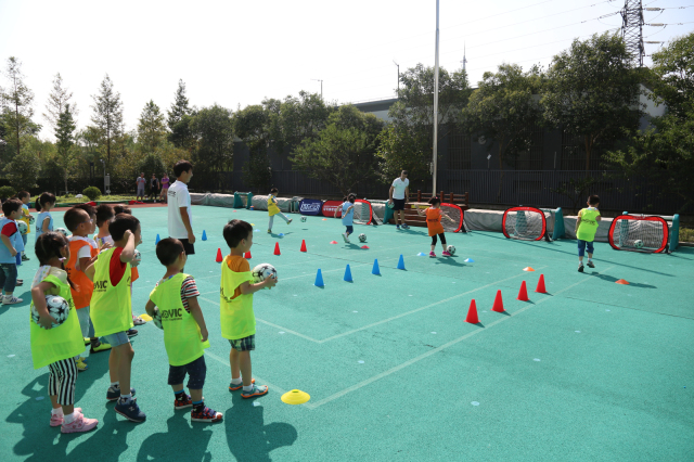 中国大力发展校园足球政策,国家对校园足球有什么规定和战略