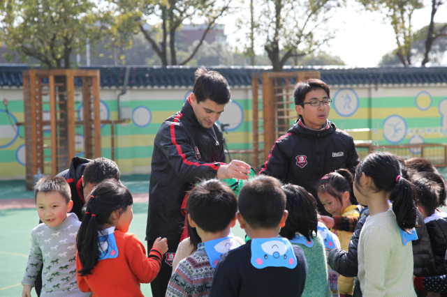 中国大力发展校园足球政策,国家对校园足球有什么规定和战略