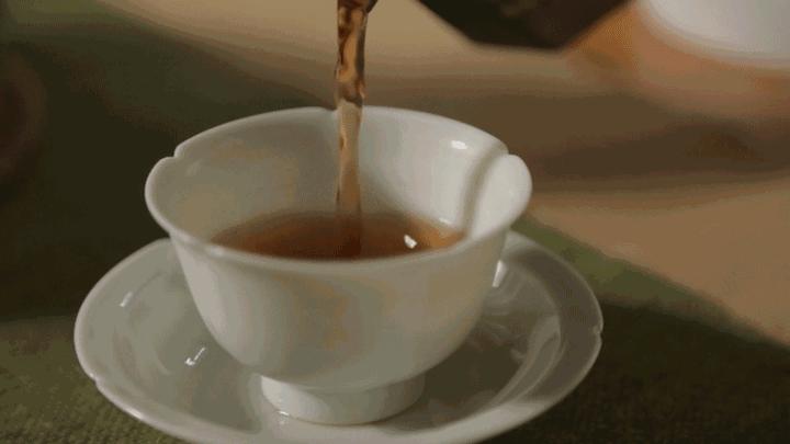 不宜喝红茶的人群,红茶的功效与作用禁忌人群