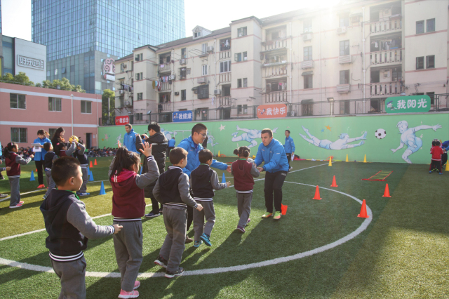 中国大力发展校园足球政策,国家对校园足球有什么规定和战略