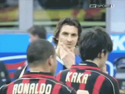 伊布足球场上的超燃瞬间,伊布足球风火轮