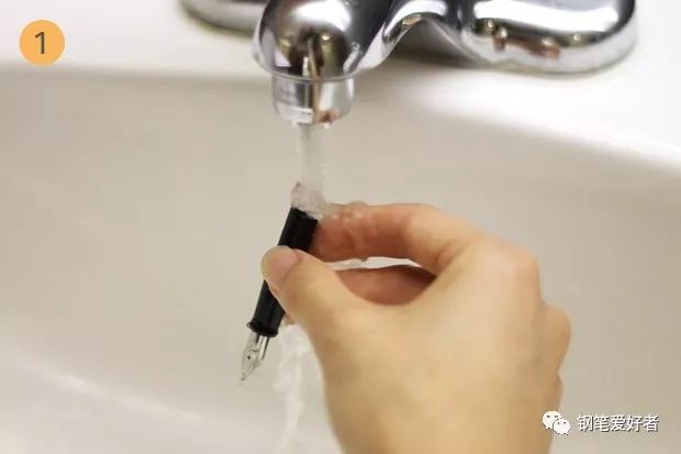 钢笔怎么在不拆卸的情况下清洗,钢笔保养小技巧之怎样清洗钢笔