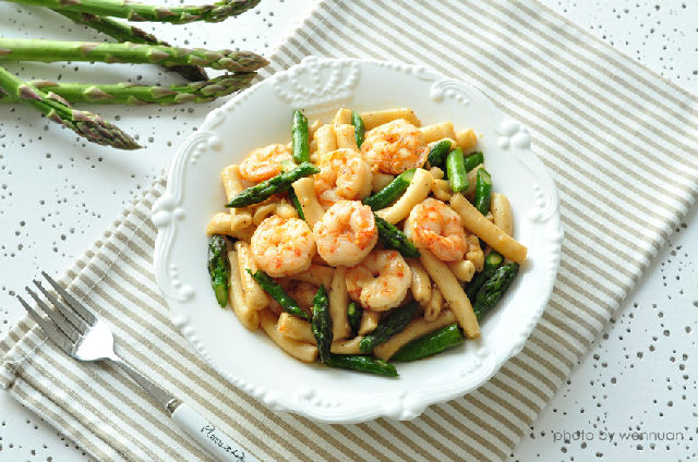 鲜虾芦笋做便当,芦笋鲜虾的配方
