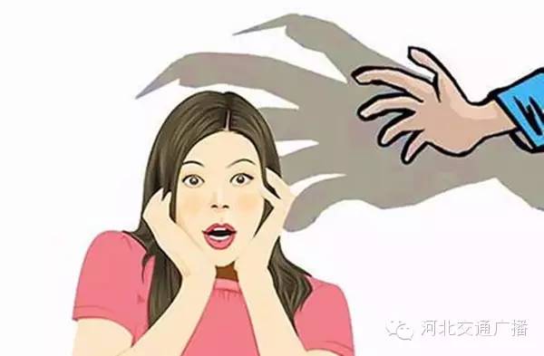 992|技能女孩单身夜归一招“制敌”，原因是