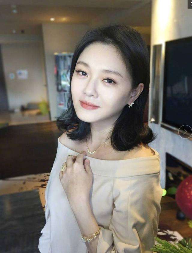 汪小菲瘦10公斤,汪小菲发文说大s减肥饿了就喝水