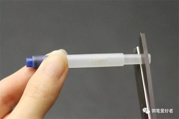 钢笔怎么在不拆卸的情况下清洗,钢笔保养小技巧之怎样清洗钢笔