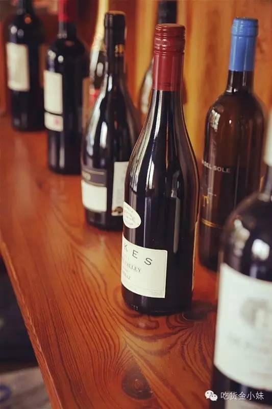 家附近居然藏着这么一家露天餐厅,市中隐藏的特点餐厅