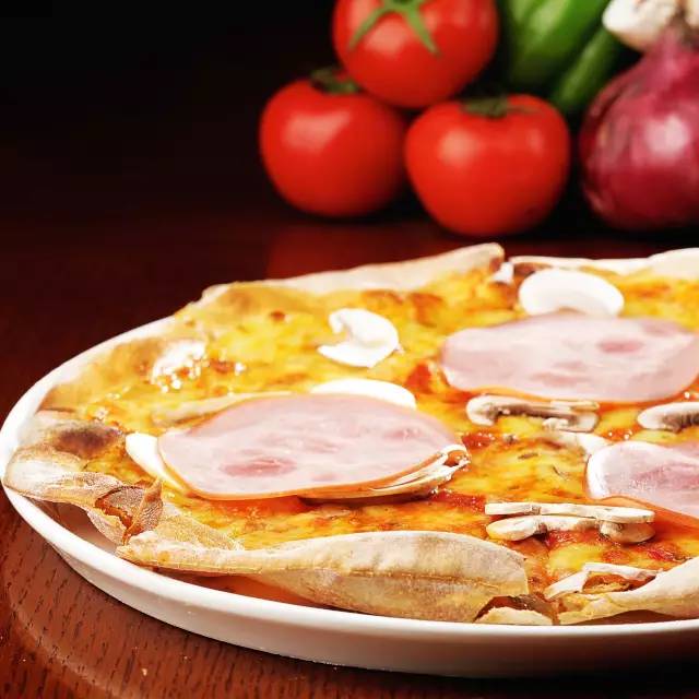 家附近居然藏着这么一家露天餐厅,市中隐藏的特点餐厅