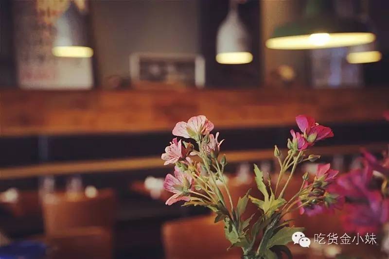 家附近居然藏着这么一家露天餐厅,市中隐藏的特点餐厅