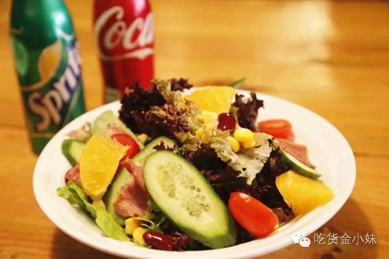 家附近居然藏着这么一家露天餐厅,市中隐藏的特点餐厅