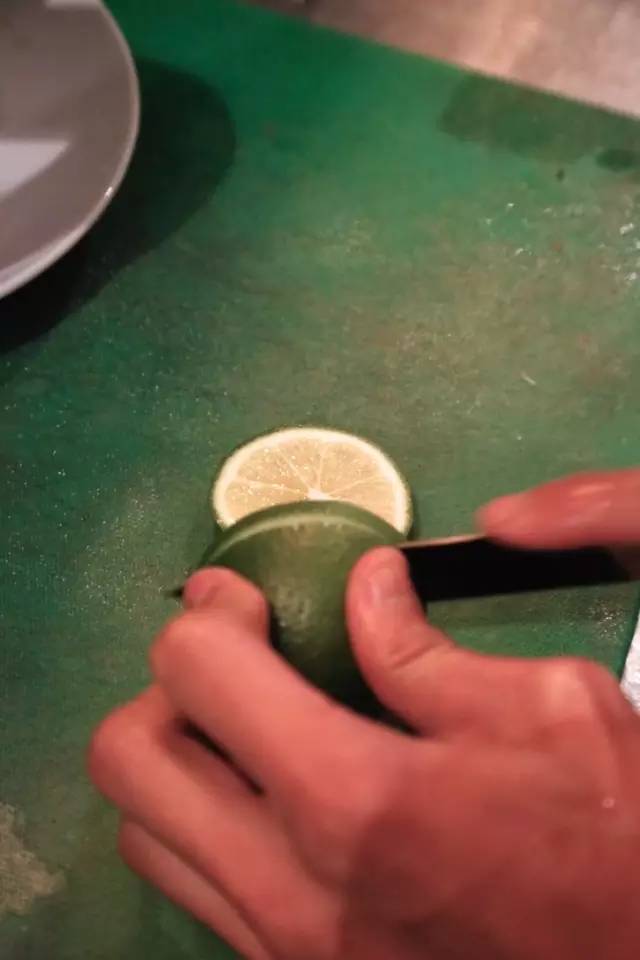 家附近居然藏着这么一家露天餐厅,市中隐藏的特点餐厅