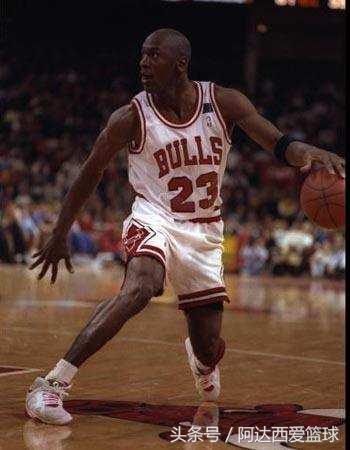 乔丹在nike的地位,为什么乔丹会有耐克的标志