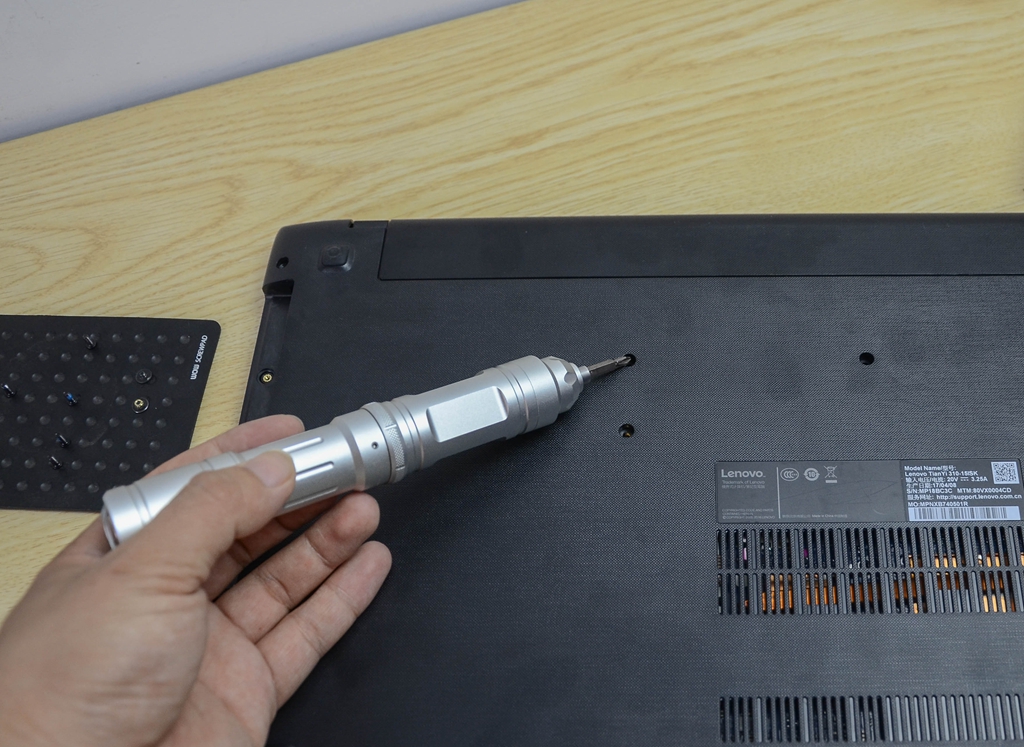 笔记本电脑加装SSD过程,笔记本加ssd固态教程