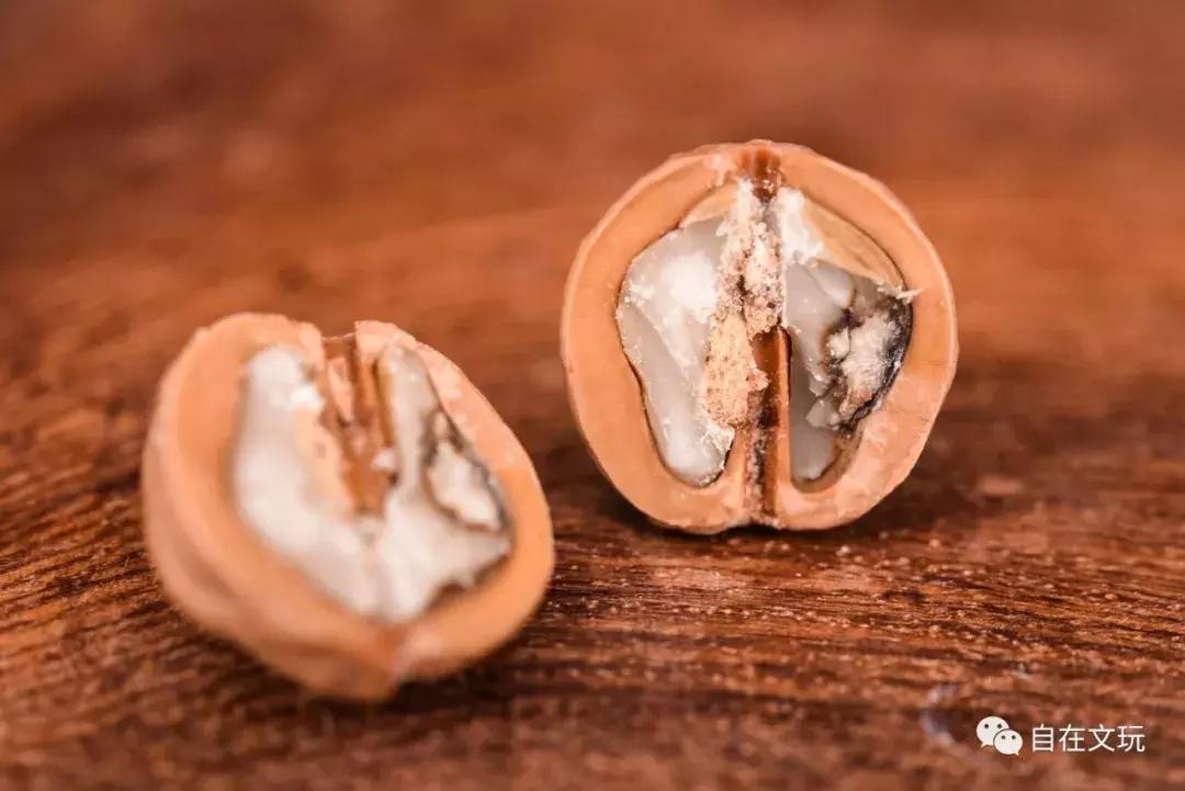 如何挑选小核桃手串,小核桃手串18颗佛头怎么挑选