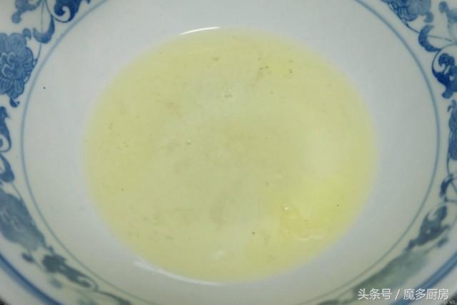 用鸡蛋和面粉做鸡蛋松饼,如何只用鸡蛋面粉做松饼