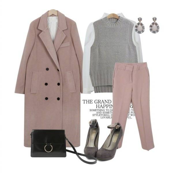 浅粉色裤子卫裤怎么搭配上衣,粉色松紧裤子怎么搭配显得好看