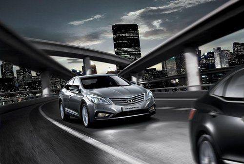 现代频繁出手，又推第六代雅尊，全装进口，是否真的是临死反扑