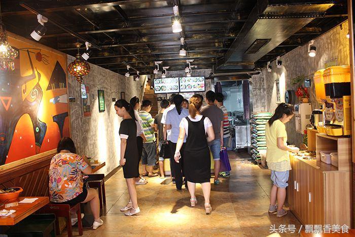 煲仔饭创业加盟,加盟一家煲仔饭店大概投入多少钱