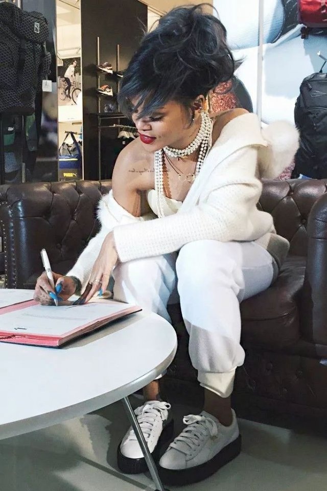 2017年运动鞋十大品牌,2017年十大名牌运动鞋