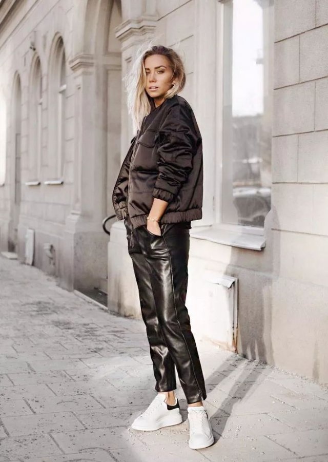 2017年运动鞋十大品牌,2017年十大名牌运动鞋