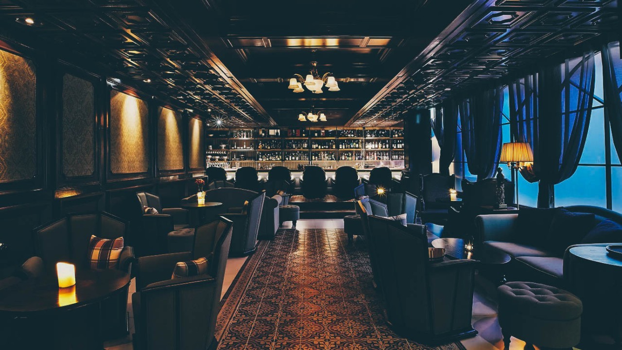 京城那些深不可测的饭局与骗局,揭秘酒馆的酒