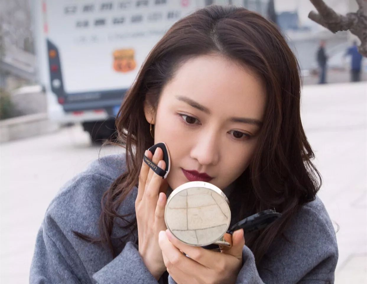 王鸥用什么化妆品代替,王鸥粉底液