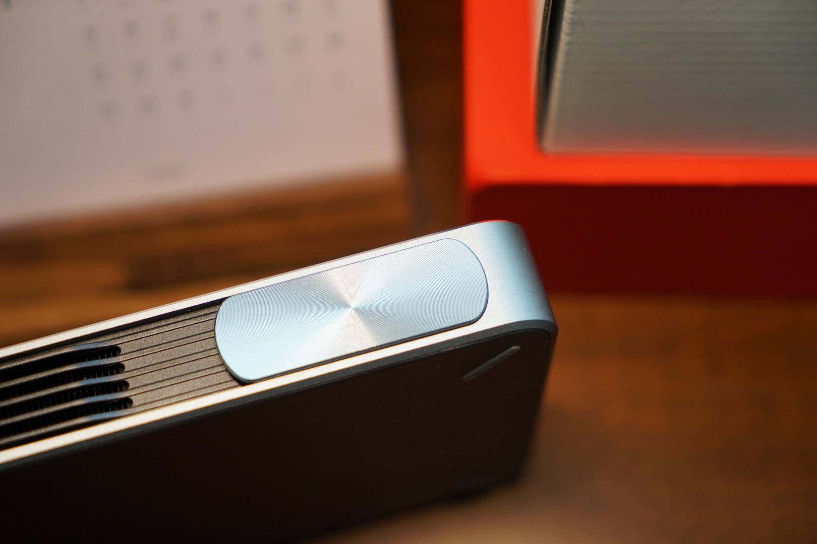 newz4air投影仪一键对焦,newz4air极米投影仪怎么用