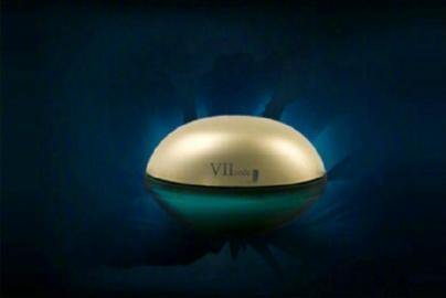 用世界上最贵的化妆品化妆,世界上最贵的指甲油