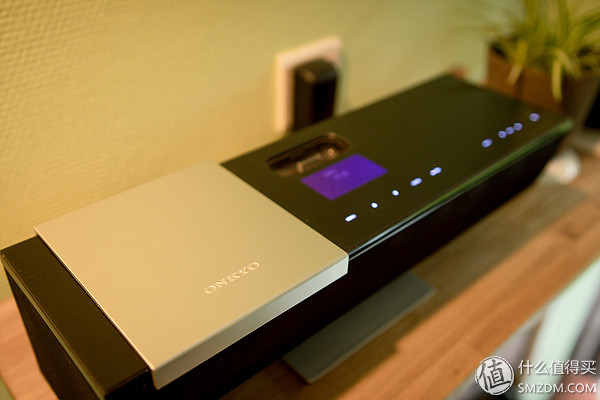 办公桌面舒适简约布局,好看的办公桌面布置