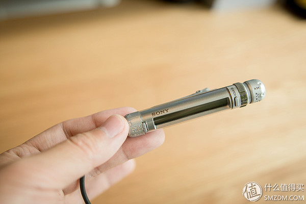 办公桌面舒适简约布局,好看的办公桌面布置