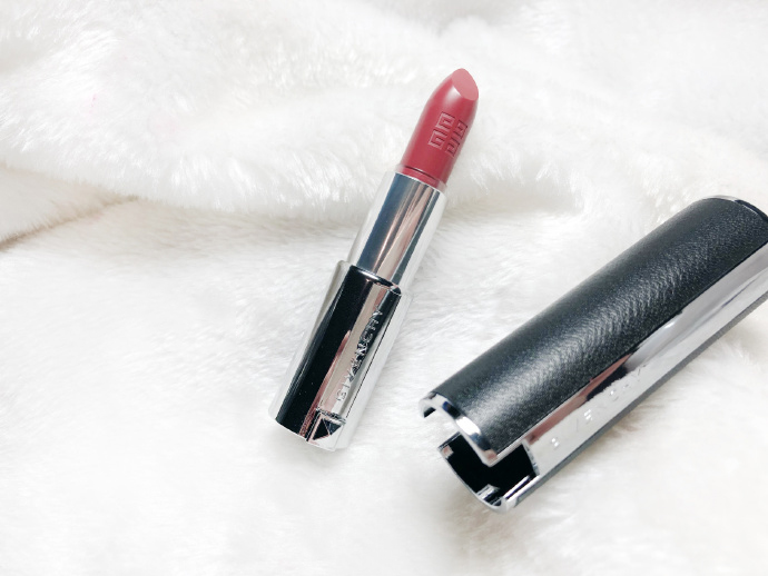 纪梵希2.8克002唇膏,纪梵希小羊皮104停产了吗