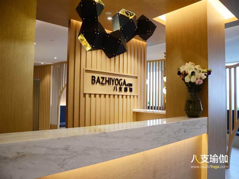 学瑜伽多少钱，瑜伽教练培训班费用标准