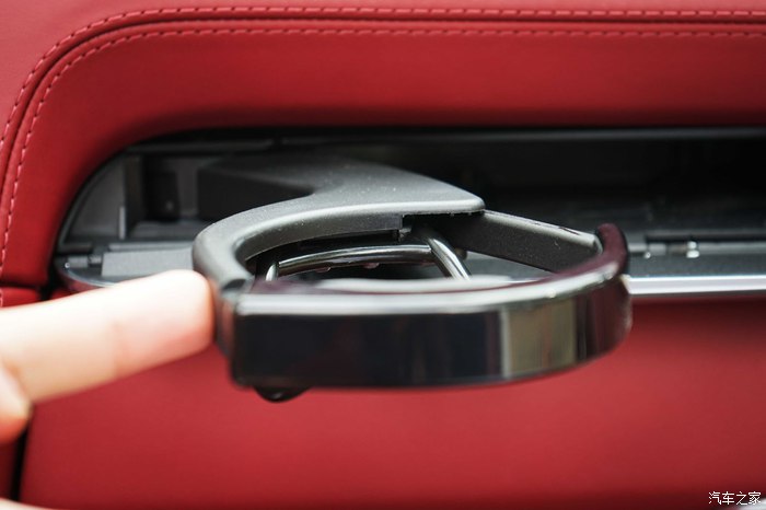 保时捷718boxster敞篷购车过程,保时捷718boxster冰雪漂移