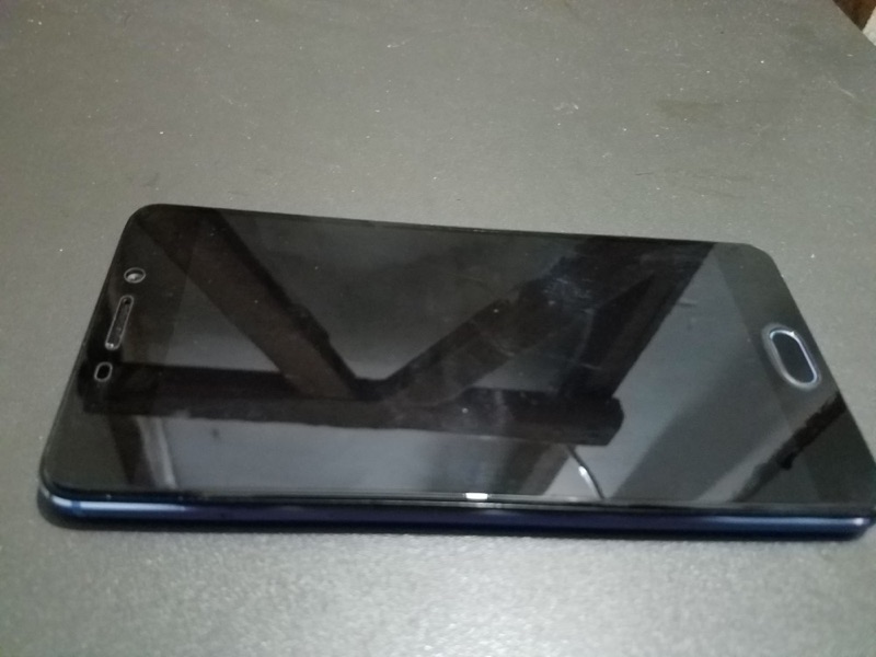 有2.5d玻璃的手机需要贴膜吗,2.5d曲面玻璃手机怎么贴膜