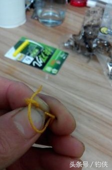 钓鱼专用钩怎么绑线,钓钩绑线最简单方法