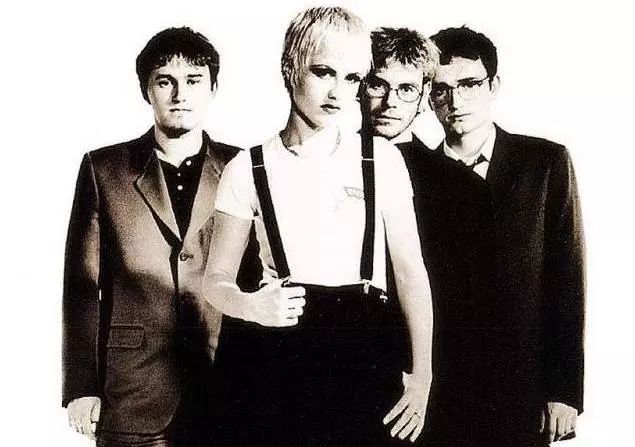 小红莓主唱去世前听的歌曲,小红莓乐队主唱去世经典曲目回忆