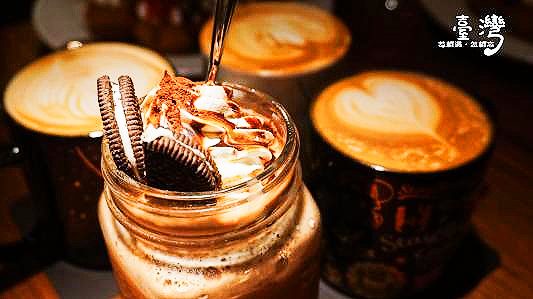 去台湾高雄有什么好吃的,台湾的特点美食和著名景点