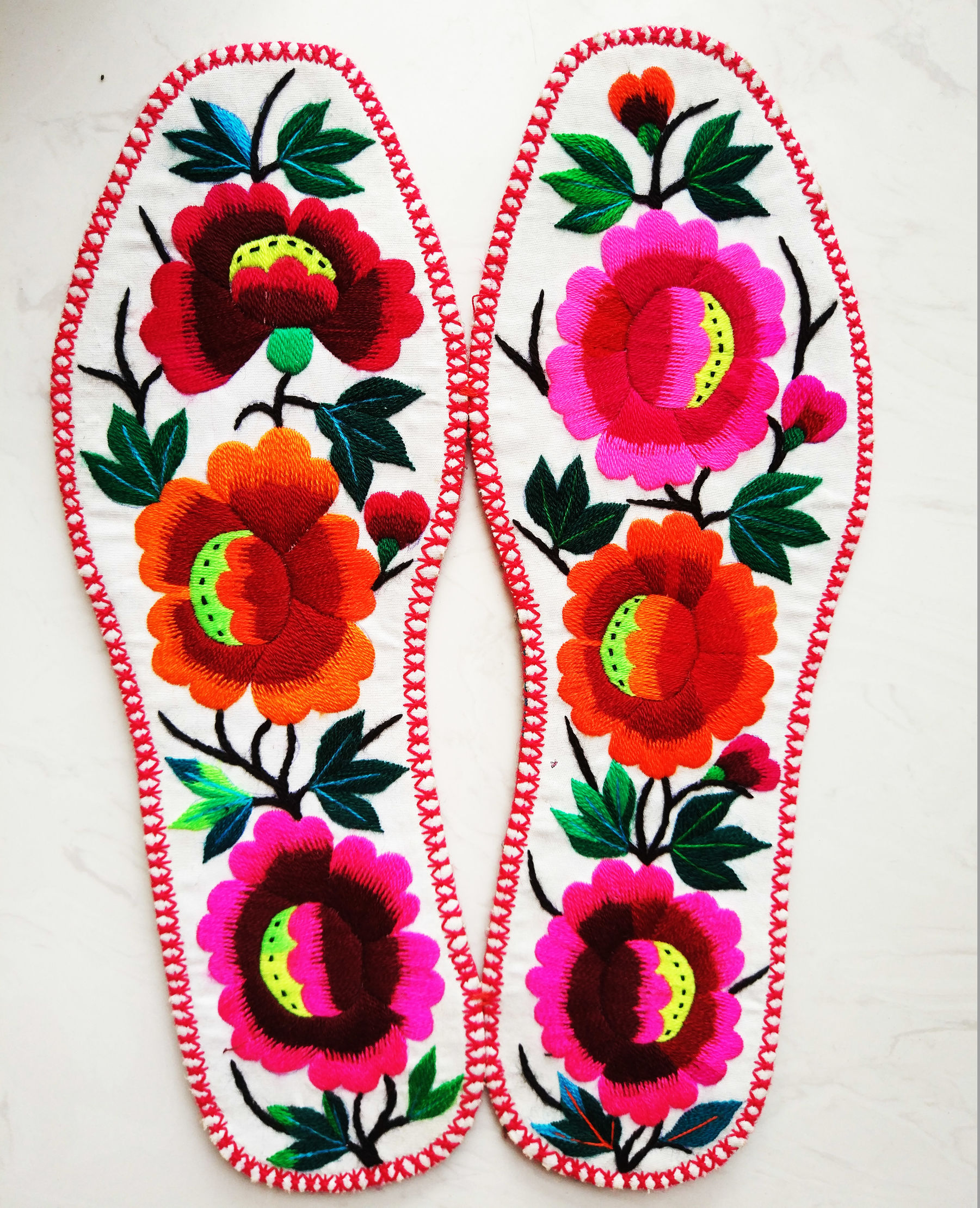 甘肃庆阳结婚纯手工鞋垫,甘肃正宗绣花鞋垫图片