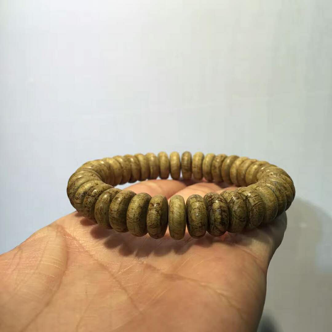 加里曼丹沉香手串有什么寓意,加里曼丹沉香108颗手串怎么搭配