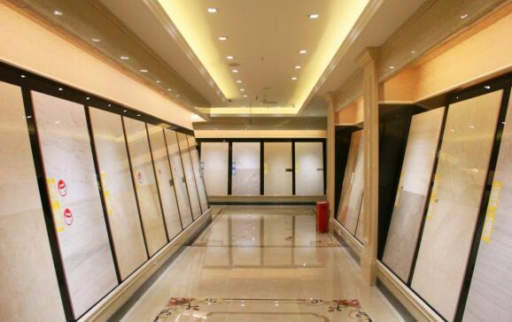 四川鑫佰利装饰有限公司地址,鑫佰利装饰和美画天下装饰比较