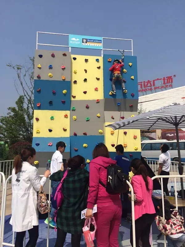 鏉ヨ繖閲屾劅鍙楃儫鐏皵鍜屽褰╀笉澶滃煄,鏉ヨ繖閲屼綋楠屼笘澶栨婧愮殑鎰熻