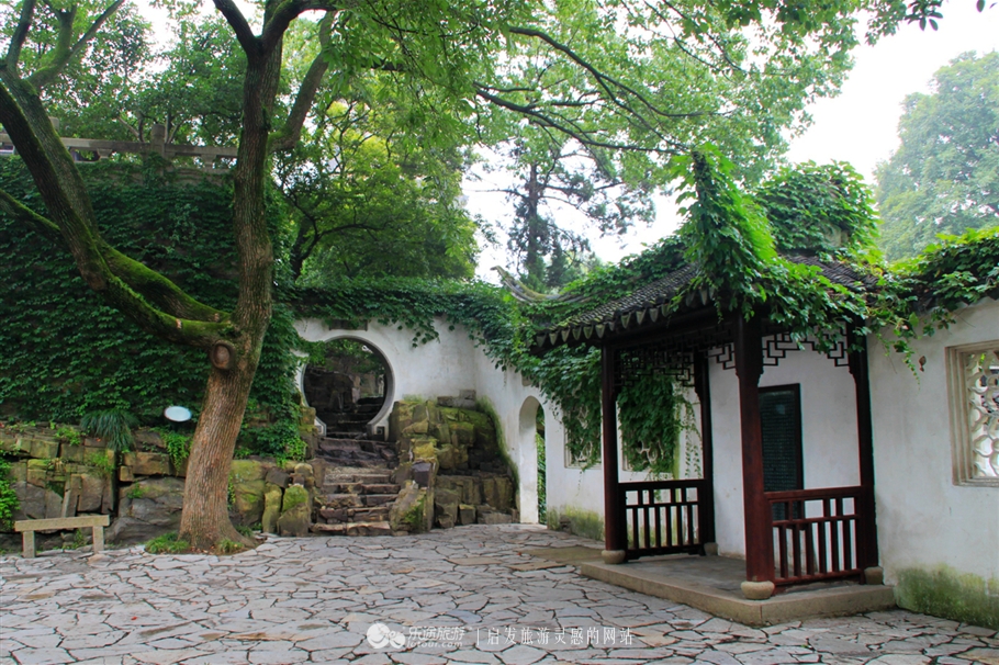 苏州的虎丘被誉为吴中第一名胜,吴中第一名胜